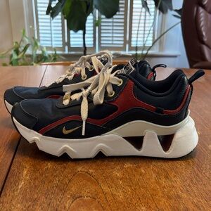 Nike Serena Williams tennis shoes 7.5